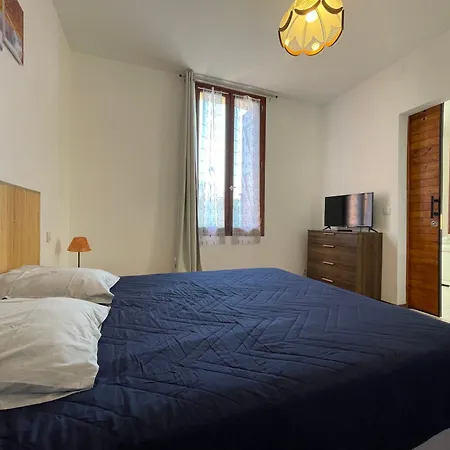 Evasion Ensoleillee Avec Jacuzzi A Villa