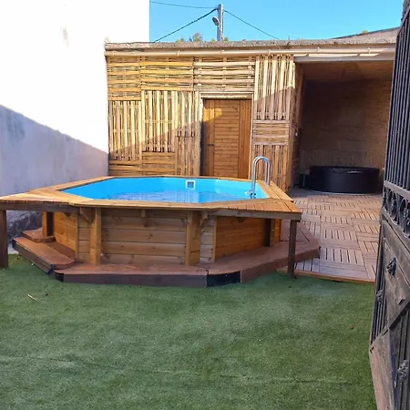 Evasion Ensoleillee Avec Jacuzzi A * Cazedarnes