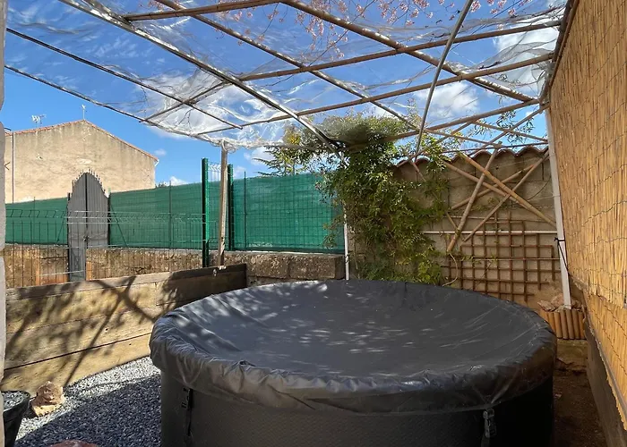 빌라 Evasion Ensoleillee Avec Jacuzzi A Cazedarnes