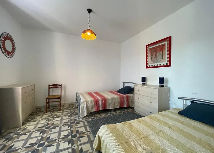 Evasion Ensoleillee Avec Jacuzzi A Cazedarnes