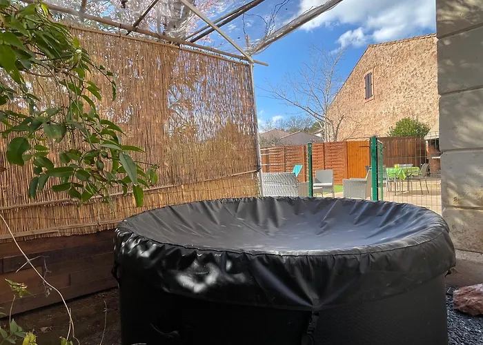 Evasion Ensoleillee Avec Jacuzzi A 빌라 *